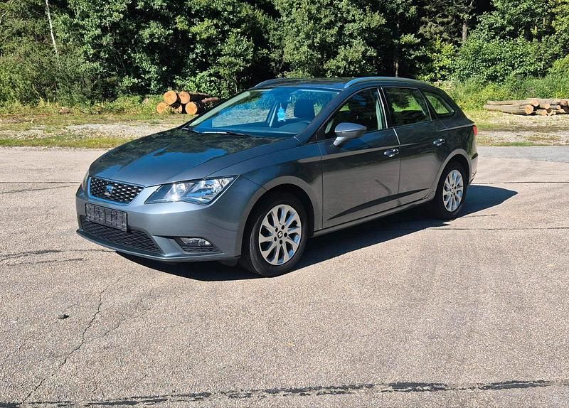 Grau Gebraucht 2015 Seat Leon Kombi | 6.499 € (Guter Preis) - Bild 1/4
