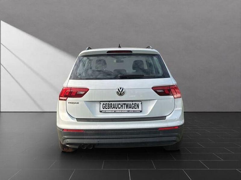Gebraucht VW Tiguan Trendline 125 PS (91 kW) 2018 Silber SUV