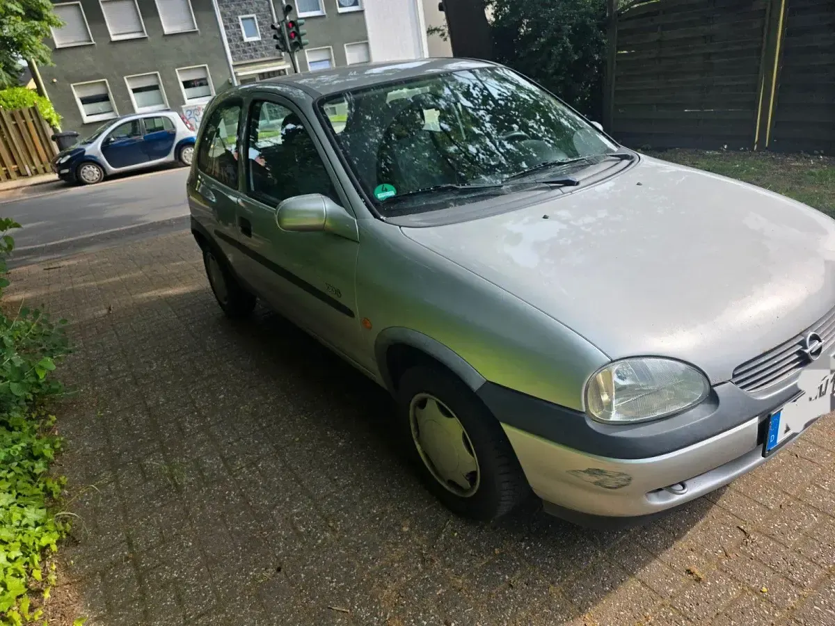 Gebraucht Opel Corsa 69 PS (50 kW) 2000 Silber Kleinwagen