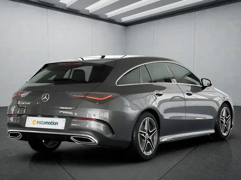 Gebraucht Mercedes CLA200 163 PS (119 kW) 2025 Grau Limousine