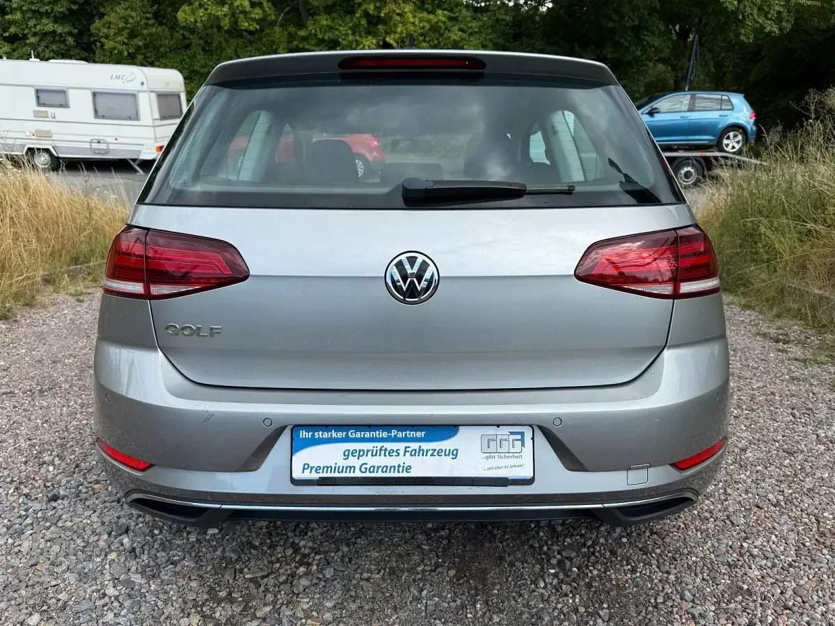 Second-hand VW Golf VII 110 CP (80 kW) 2018 Argintiu