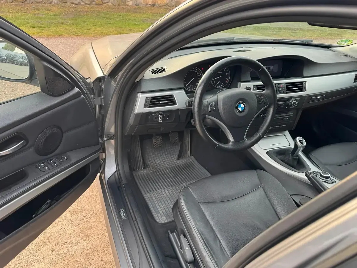 Usata BMW 320 170 CV (125 kW) 2010 Grigio Station wagon