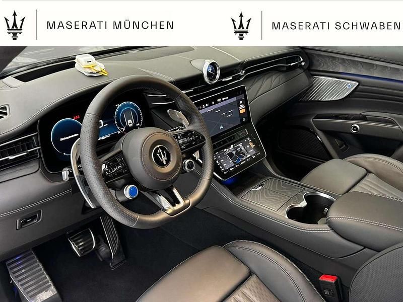 Neu Maserati Grecale 330 PS (242 kW) 2025 Grau SUV