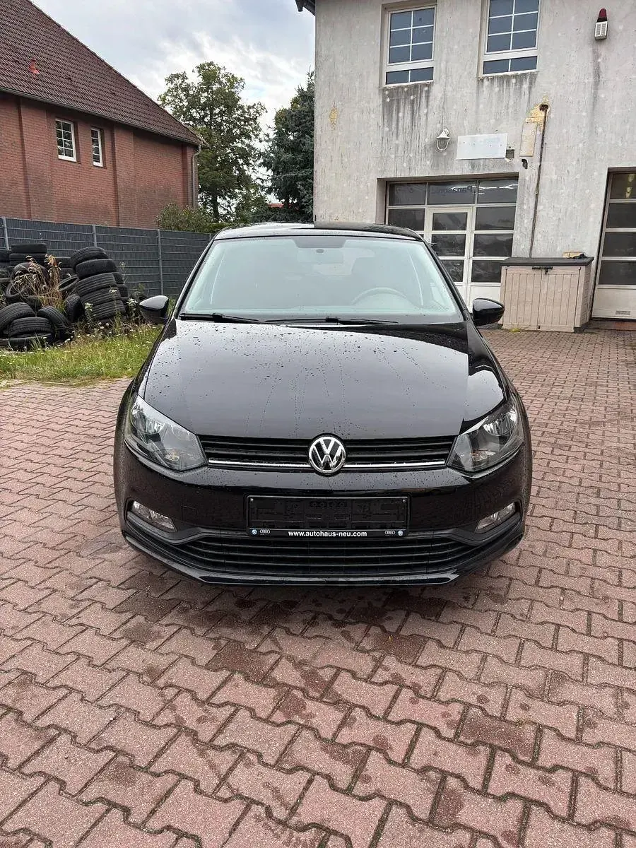 Gebraucht VW Polo Trendline 60 PS (44 kW) 2016 Schwarz Kleinwagen