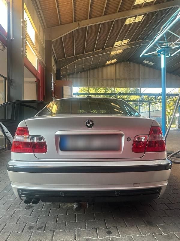 Gebraucht BMW 325 192 PS (141 kW) 2000 Silber Limousine