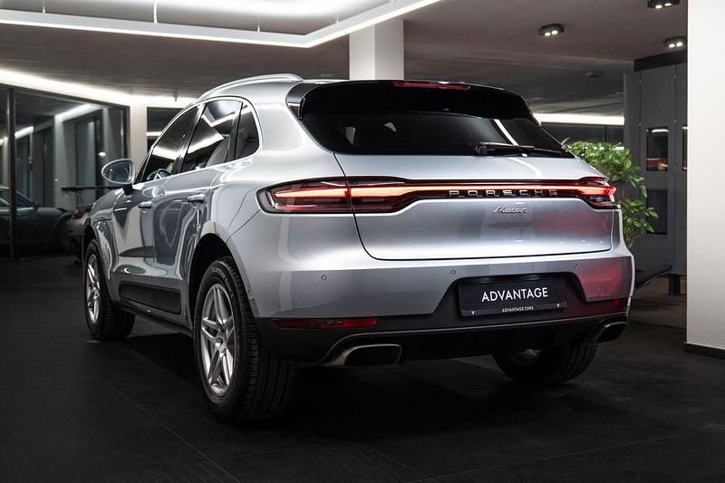 Gebraucht Porsche Macan Basis 245 PS (180 kW) 2025 Silber SUV