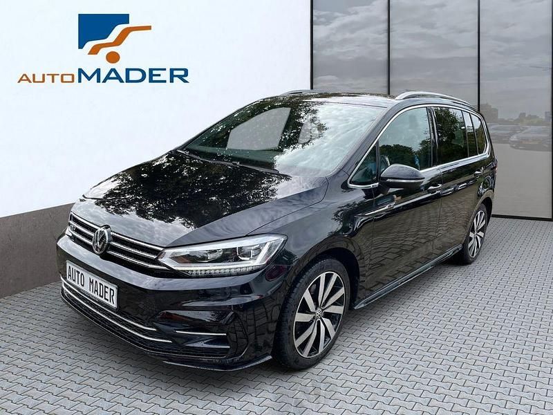 Schwarz Gebraucht 2018 VW Touran Highline Van / Kleinbus | 24.880 € (Fairer Preis) - Bild 1/4