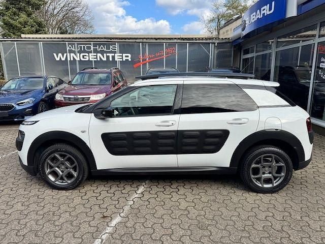 Gebraucht Citroën C4 Shine 82 PS (60 kW) 2018 Lack weiss banquise/deckende lackierung SUV