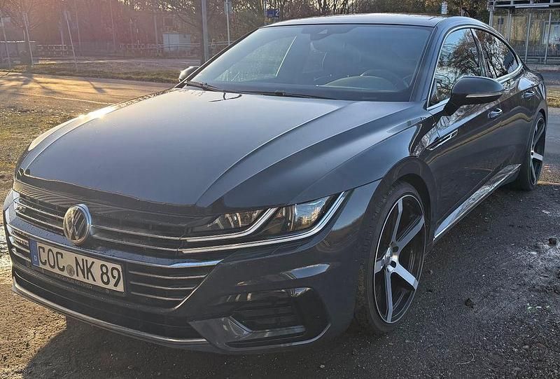 Grau Gebraucht 2020 VW Arteon R-line Limousine | 24.999 € (Fairer Preis) - Bild 1/4