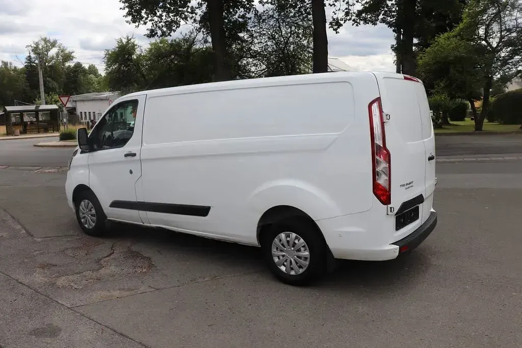 Gebraucht Ford Transit Custom 105 PS (77 kW) 2022 Weiß Limousine