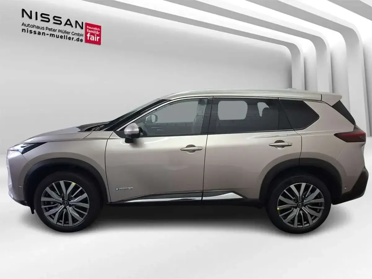Neu Nissan X-Trail Tekna 204 PS (150 kW) 2026 Silver m SUV