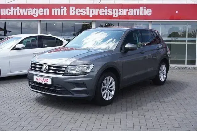 Gebraucht VW Tiguan 150 PS (110 kW) 2019 Grau SUV