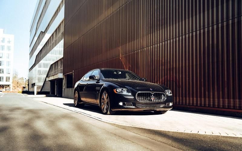 Schwarz Gebraucht 2010 Maserati Quattroporte Limousine | 58.000 € - Bild 1/4