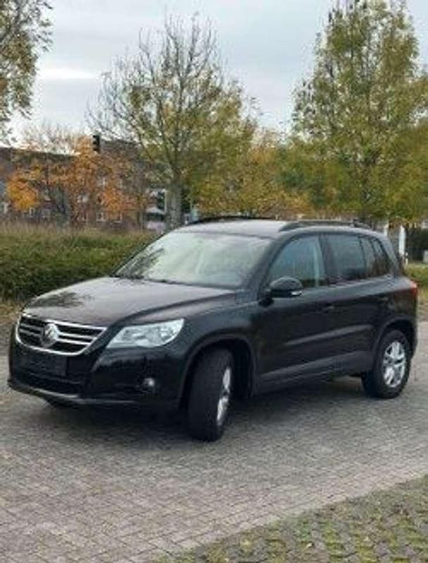 Gebraucht VW Tiguan Trendline 150 PS (110 kW) 2011 Schwarz SUV