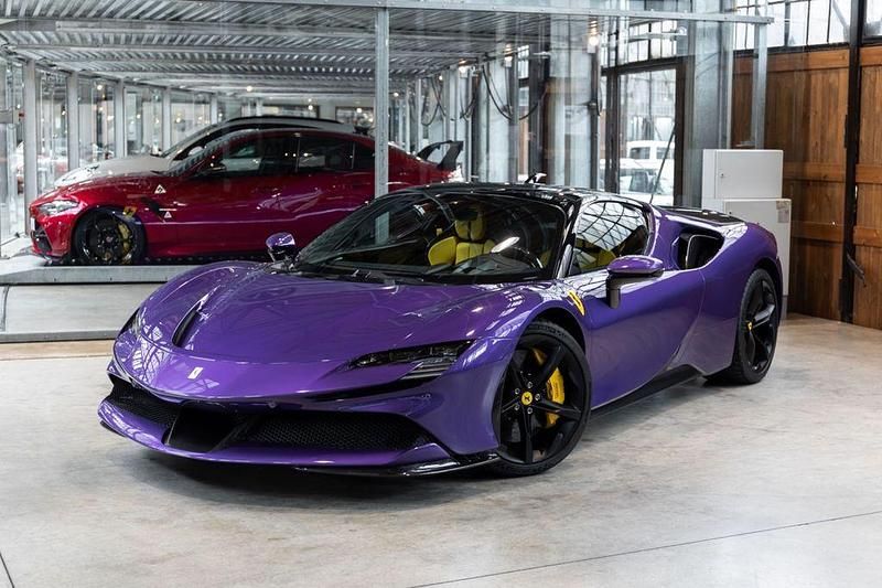 Gebraucht Ferrari SF90 999 PS (734 kW) 2024 Violett Coupé