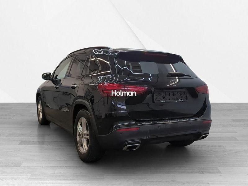 Gebraucht Mercedes GLA200 Advanced Plus 163 PS (119 kW) 2024 Schwarz SUV