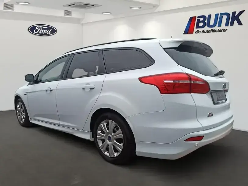 Gebraucht Ford Focus ST-Line 140 PS (102 kW) 2018 Weiß Kombi