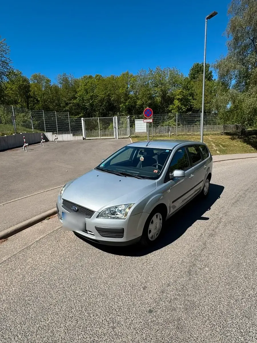 Usata Ford Focus 101 CV (74 kW) 2007 Argento Station wagon