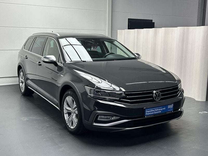 Gebraucht VW Passat Alltrack 190 PS (139 kW) 2020 Grau Kombi