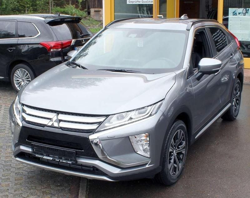 Grau Gebraucht 2021 Mitsubishi Eclipse Cross Spirit+ SUV | 17.777 € (Superpreis) - Bild 1/4