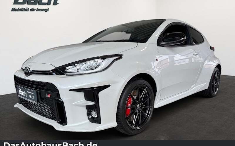 Weiß Neu 2024 Toyota Yaris Edition Limousine | 43.980 € (Guter Preis) - Bild 1/4