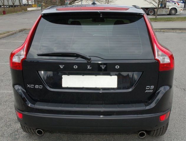 Gebraucht Volvo XC60 Momentum 163 PS (119 kW) 2012 Schwarz metallic SUV