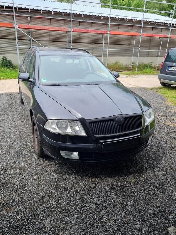 Schwarz Gebraucht 2008 Skoda Octavia Kombi | 999 € (Superpreis) - Bild 1/3