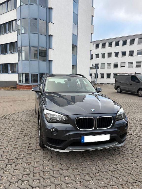 Gebraucht BMW X1 116 PS (85 kW) 2015 Grau SUV