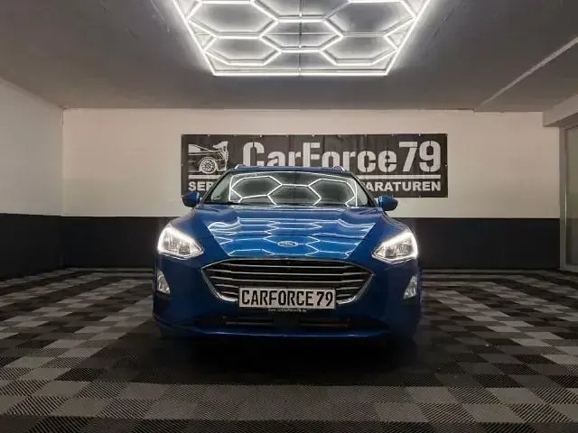 Gebraucht Ford Focus 125 PS (91 kW) 2018 Blau Kombi