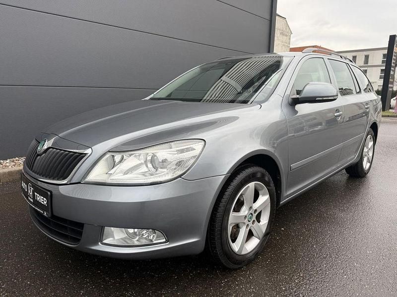 Gebraucht Skoda Octavia 110 PS (80 kW) 2012 Grau Kombi