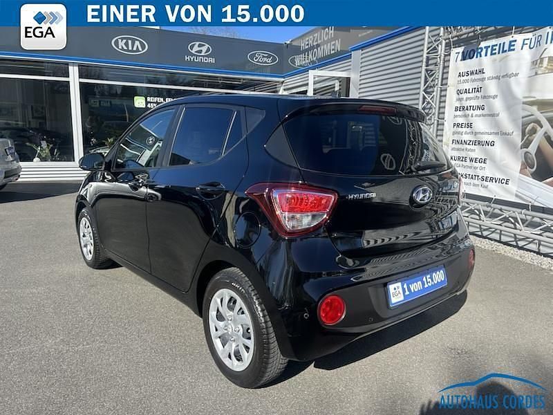Gebraucht Hyundai i10 Edition 67 PS (49 kW) 2017 Andere Kleinwagen
