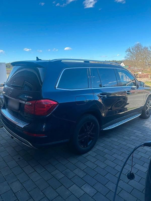 Gebraucht Mercedes GL350 258 PS (189 kW) 2012 Blau SUV