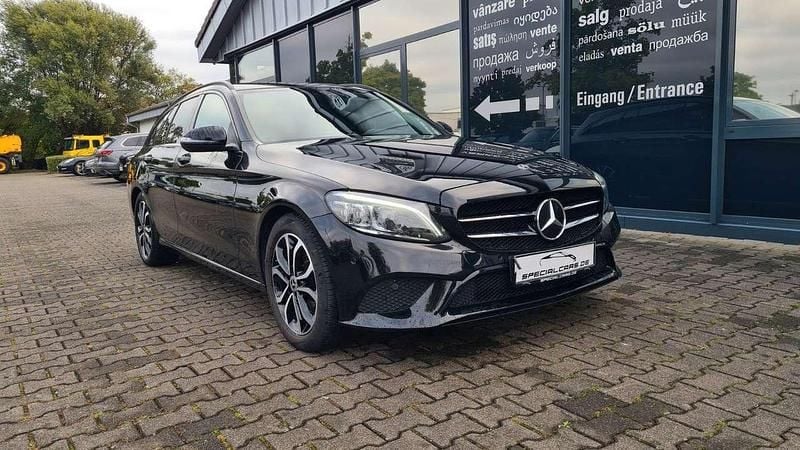 Schwarz/baltic black Gebraucht 2021 Mercedes C220 Kombi | 23.490 € (Superpreis) - Bild 1/4