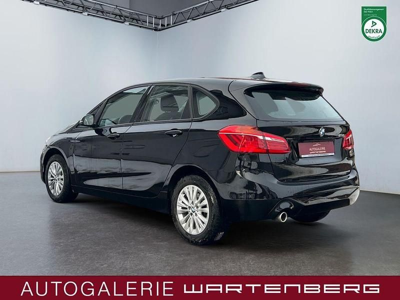 Gebraucht BMW 218 Active Tourer Advantage 140 PS (102 kW) 2020 Schwarz Van / Kleinbus