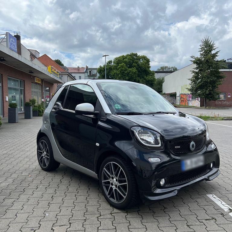 Schwarz Gebraucht 2018 Smart ForTwo Cabrio Brabus Xclusive Cabrio | 19.500 € (Superpreis) - Bild 1/4