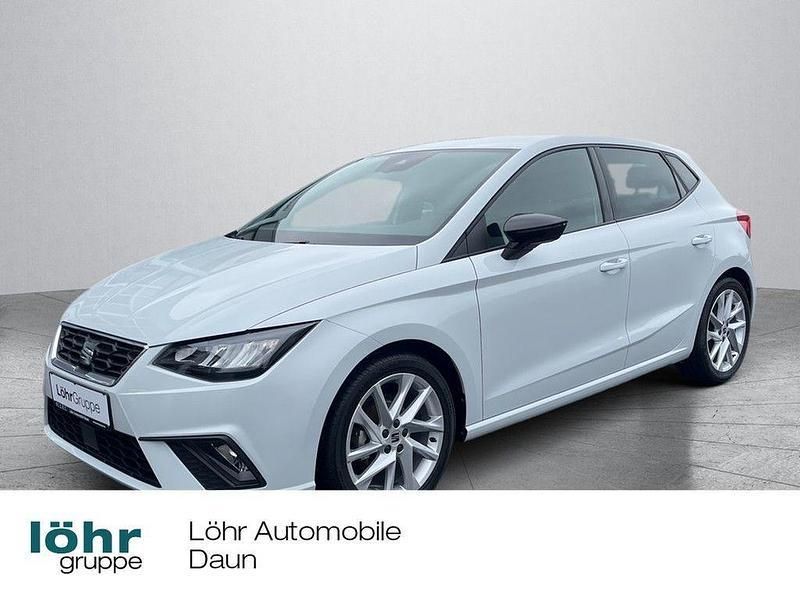 Weiß Gebraucht 2024 Seat Ibiza FR-Line Limousine | 16.980 € (Guter Preis) - Bild 1/4