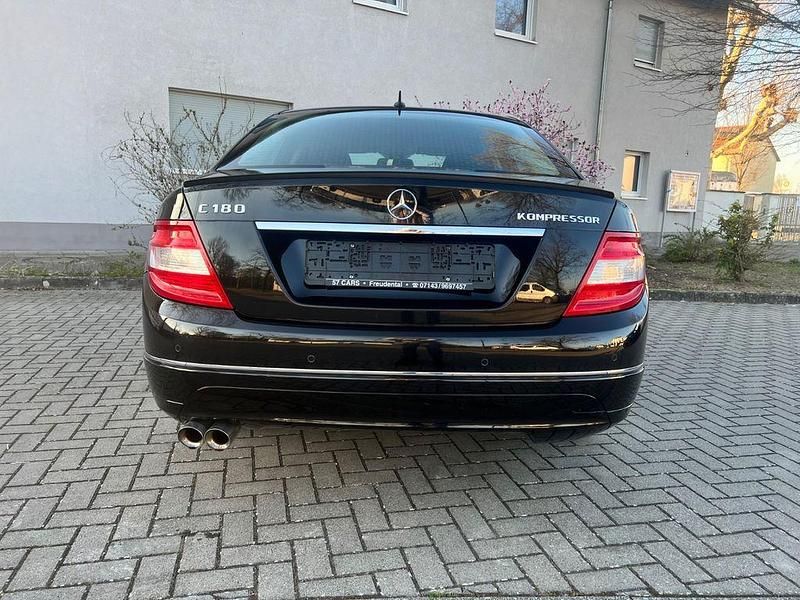 Gebraucht Mercedes C180 156 PS (114 kW) 2008 Schwarz Limousine