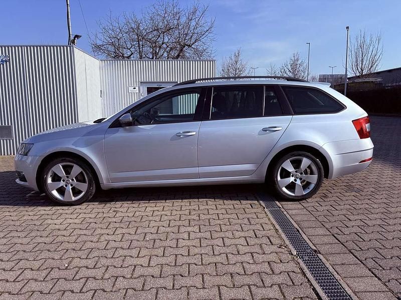 Gebraucht Skoda Octavia Ambition 190 PS (139 kW) 2019 Kombi