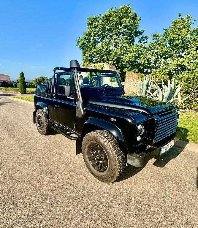 Schwarz Gebraucht 2013 Land Rover Defender SUV | 59.000 € - Bild 1/4