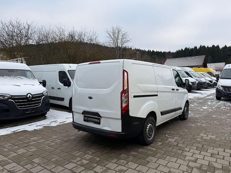 Gebraucht Ford Transit Custom 105 PS (77 kW) 2018 Weiß Van