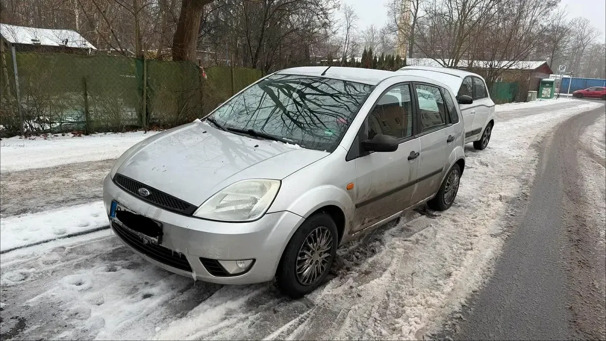 Gebraucht Ford Fiesta 80 PS (58 kW) 2002 Grau Kleinwagen