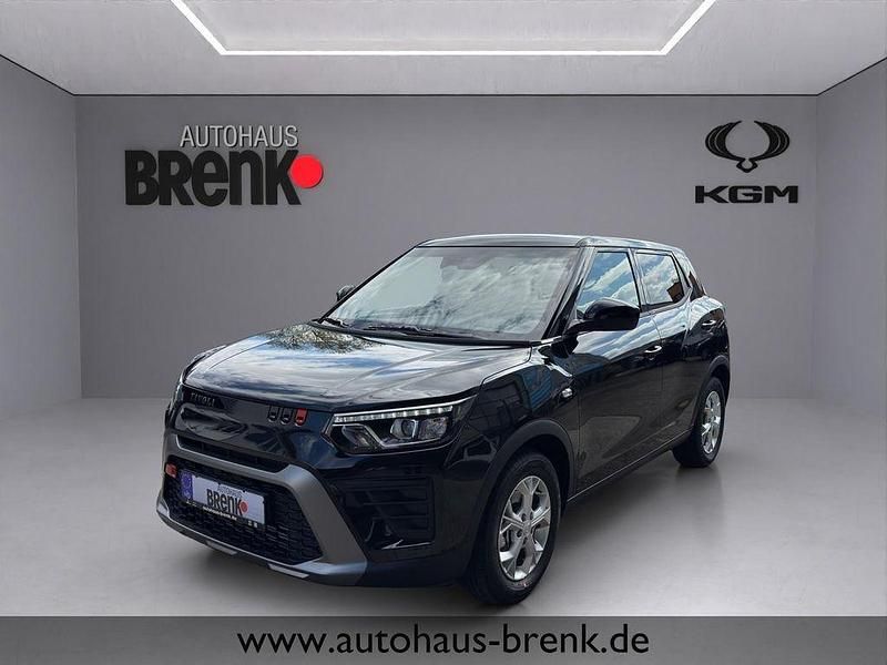 Schwarz Neu 2025 Ssangyong (KGM) Tivoli SUV | 21.590 € - Bild 1/3