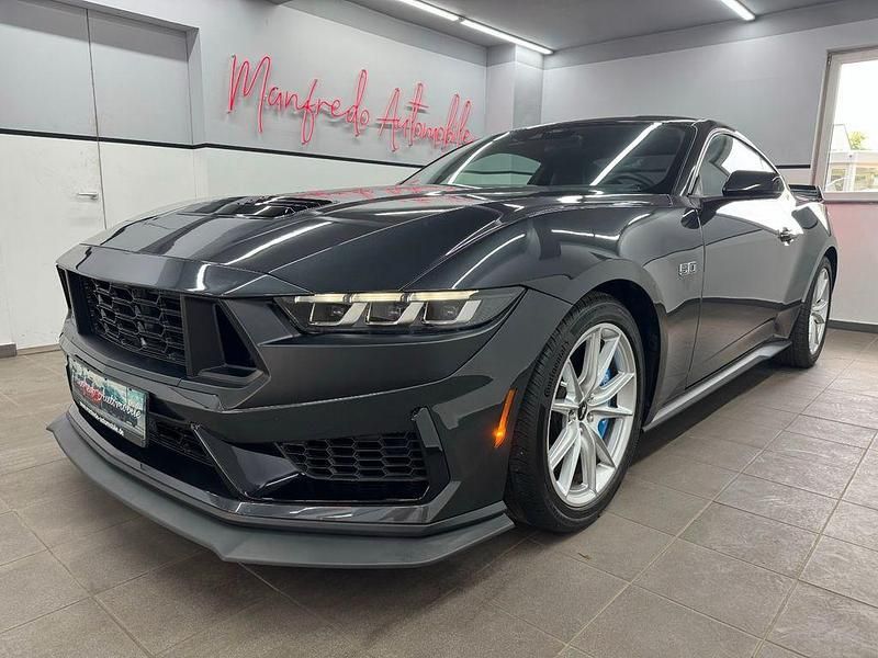 Grau Gebraucht 2024 Ford Mustang GT Premium Coupé | 47.990 € - Bild 1/4
