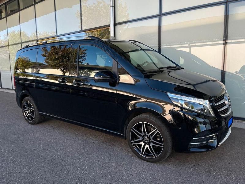 Gebraucht Mercedes V250 AMG 190 PS (139 kW) 2018 Schwarz Van / Kleinbus