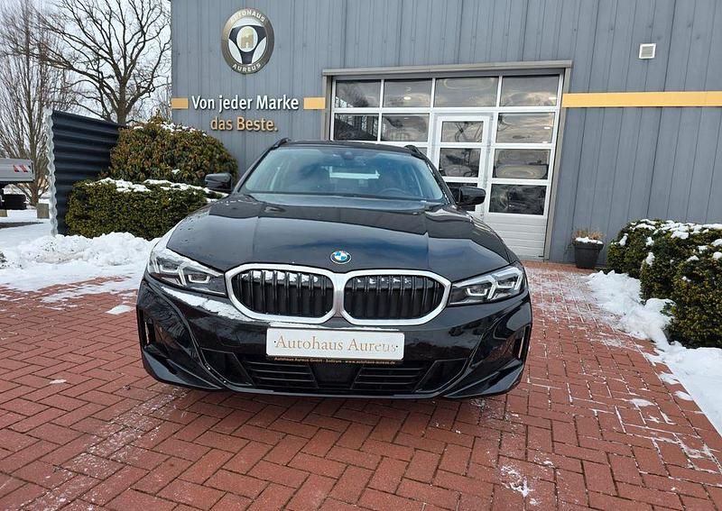 Gebraucht BMW 318 Performance 150 PS (110 kW) 2024 Schwarz Kombi