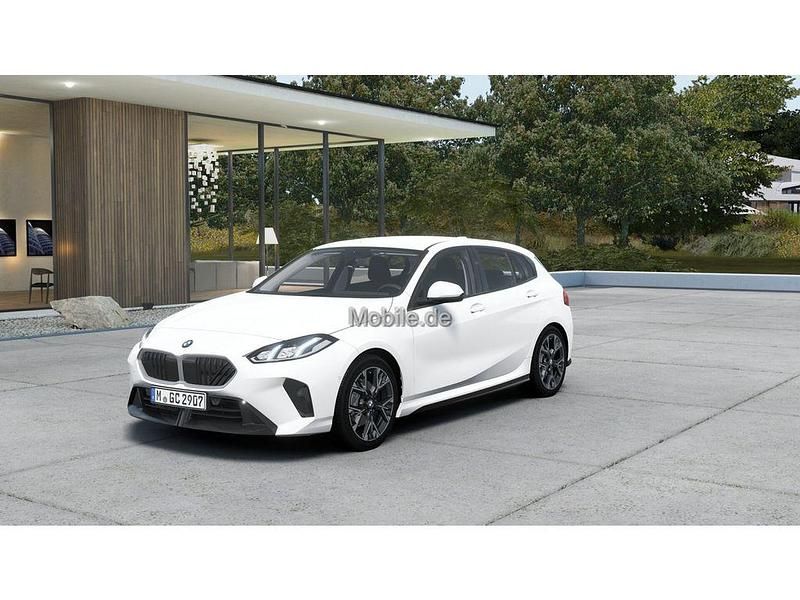 Weiß Neu 2025 BMW 120 Kleinwagen | 31.440 € (Guter Preis) - Bild 1/4