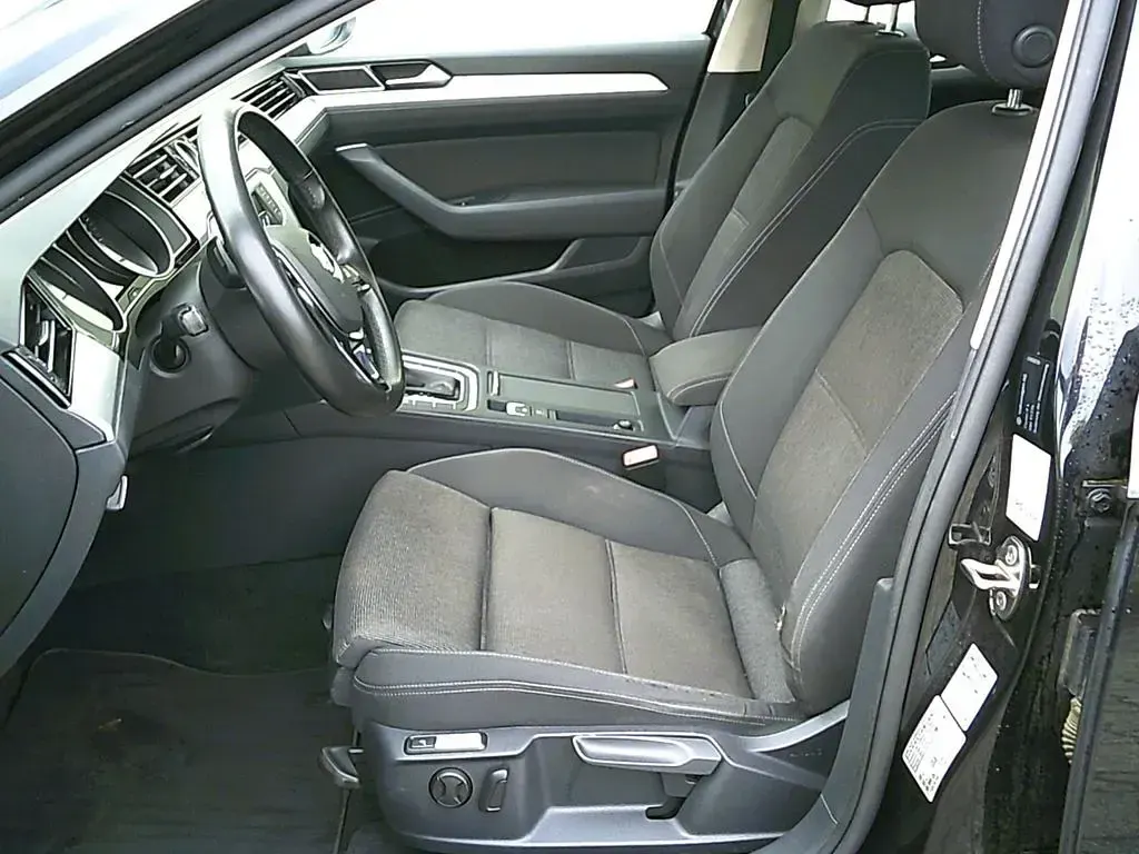 Gebraucht VW Passat 150 PS (110 kW) 2015 Schwarz Kombi