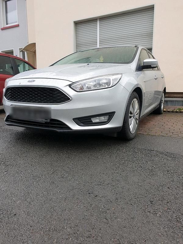Gebraucht Ford Focus 120 PS (88 kW) 2015 Grau Kombi