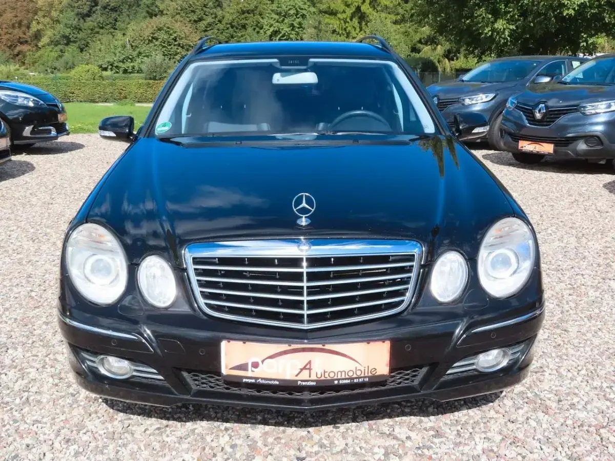 Gebraucht Mercedes E220 170 PS (125 kW) 2008 Schwarz Kombi
