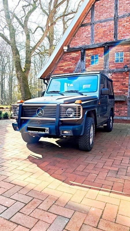 Gebraucht Mercedes G300 113 PS (83 kW) 1990 Grau SUV